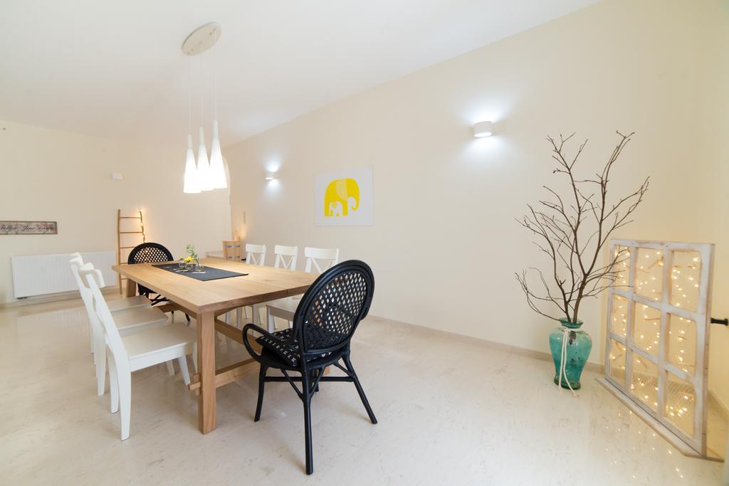Villa Elia Mélanes Eksteriør billede